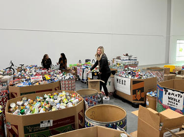 Prologis employee volunteering at a food drive